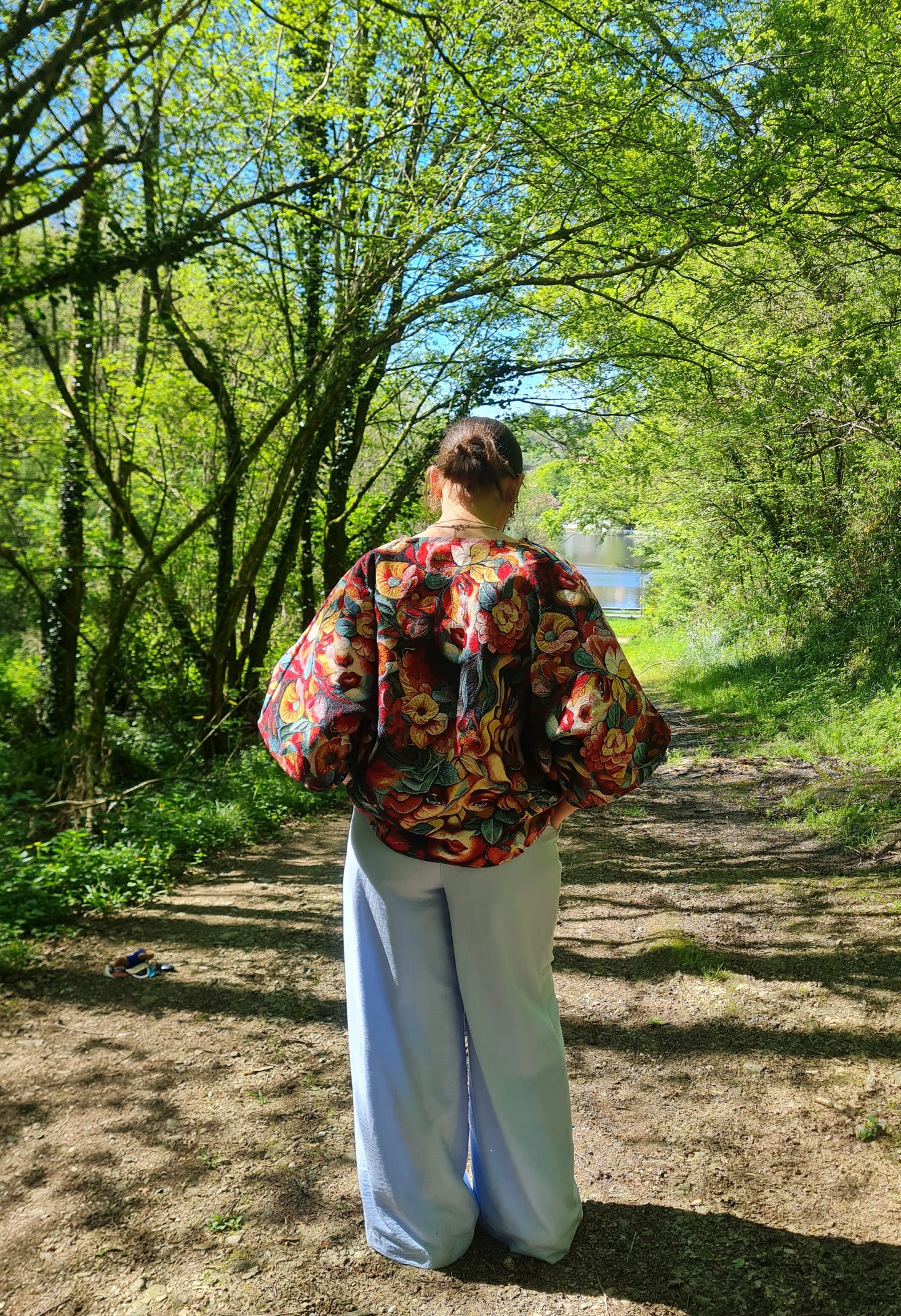 WOMAN FLOWERS